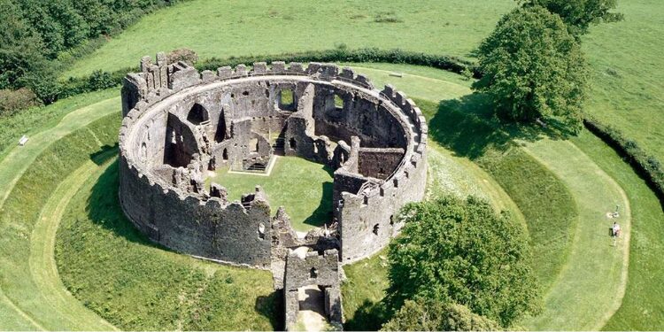 Days Out In Cornwall Restormel Castle