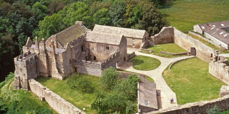 Days Out In Northumberland, North East Aydon Castle