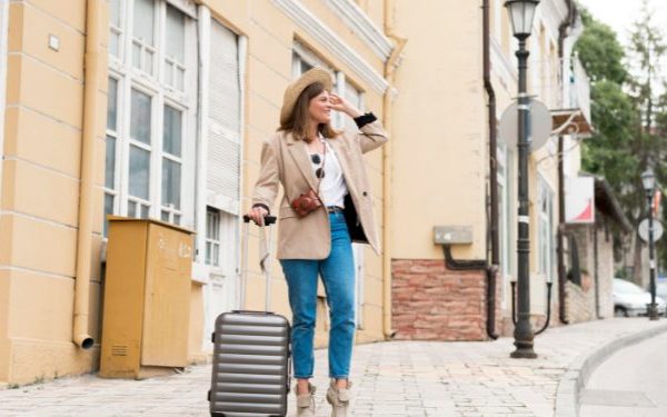 Your Day Out Does Not Have To Be Ruined By Your Flight Delay (1)