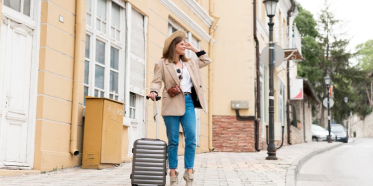 Your Day Out Does Not Have To Be Ruined By Your Flight Delay (1)