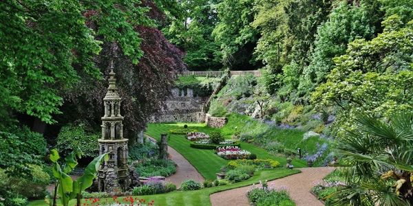 The Plantation Garden