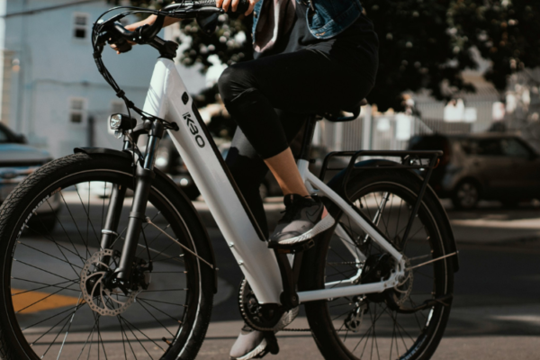 Why A Small Electric Bike Makes Sense For City Life, Apartments, And Daily Commutes